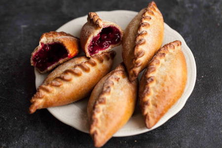 Пирожок с брусникой (Пушкин)